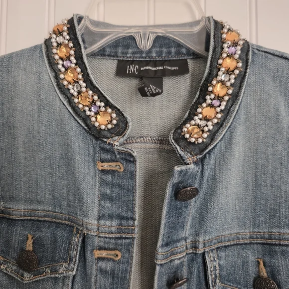 INC Women’s Crop Denim Jacket with Embellished Collar. Size L - Picture 4 of 9